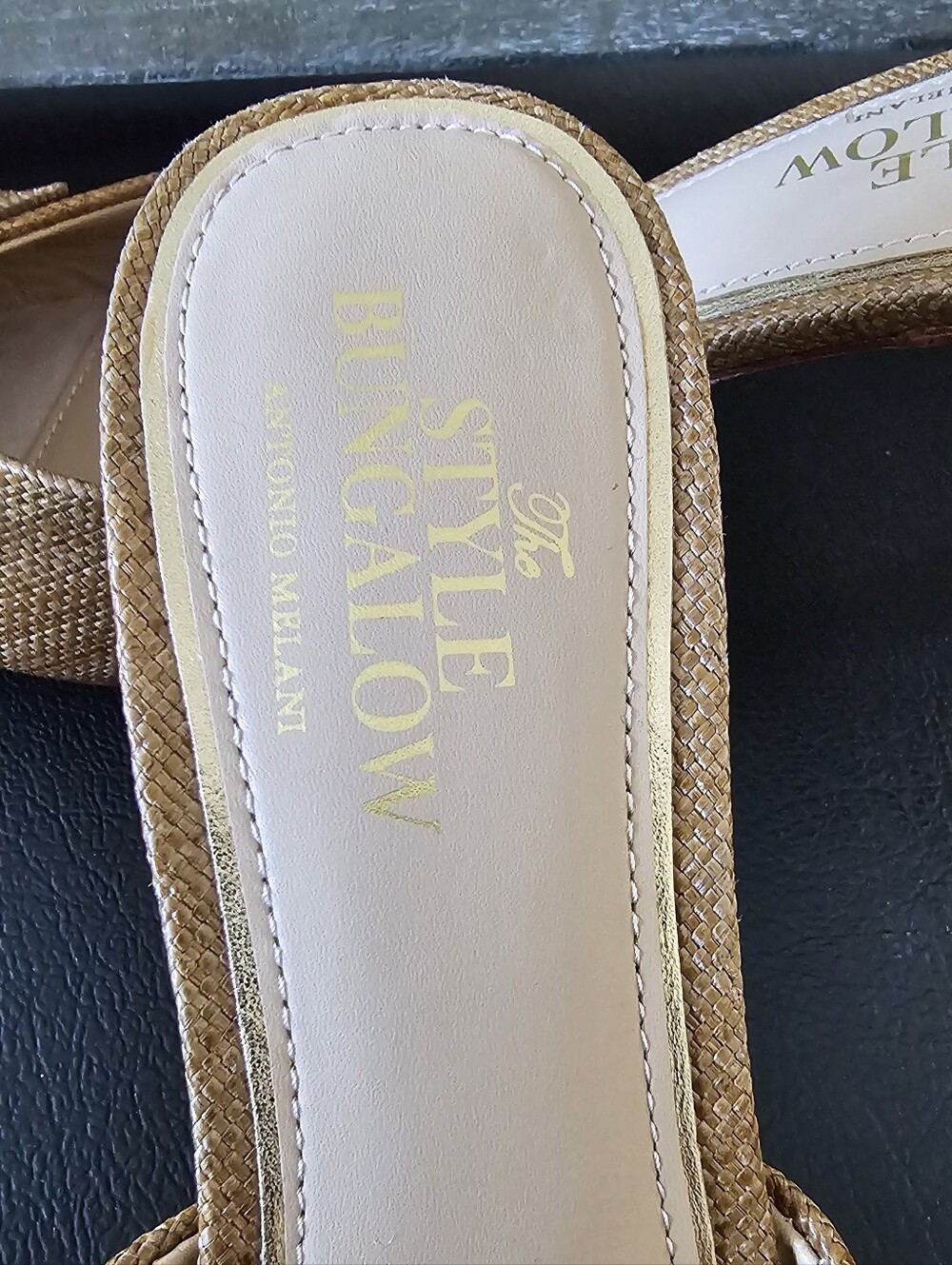 ANTONIO MELANI Neutral Textured Pointed-Toe Bow Mules Shoes Women's Sz 9.5 - Picture 5 of 8